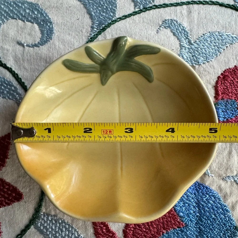 Williams & Sonoma ceramic pumpkin dish